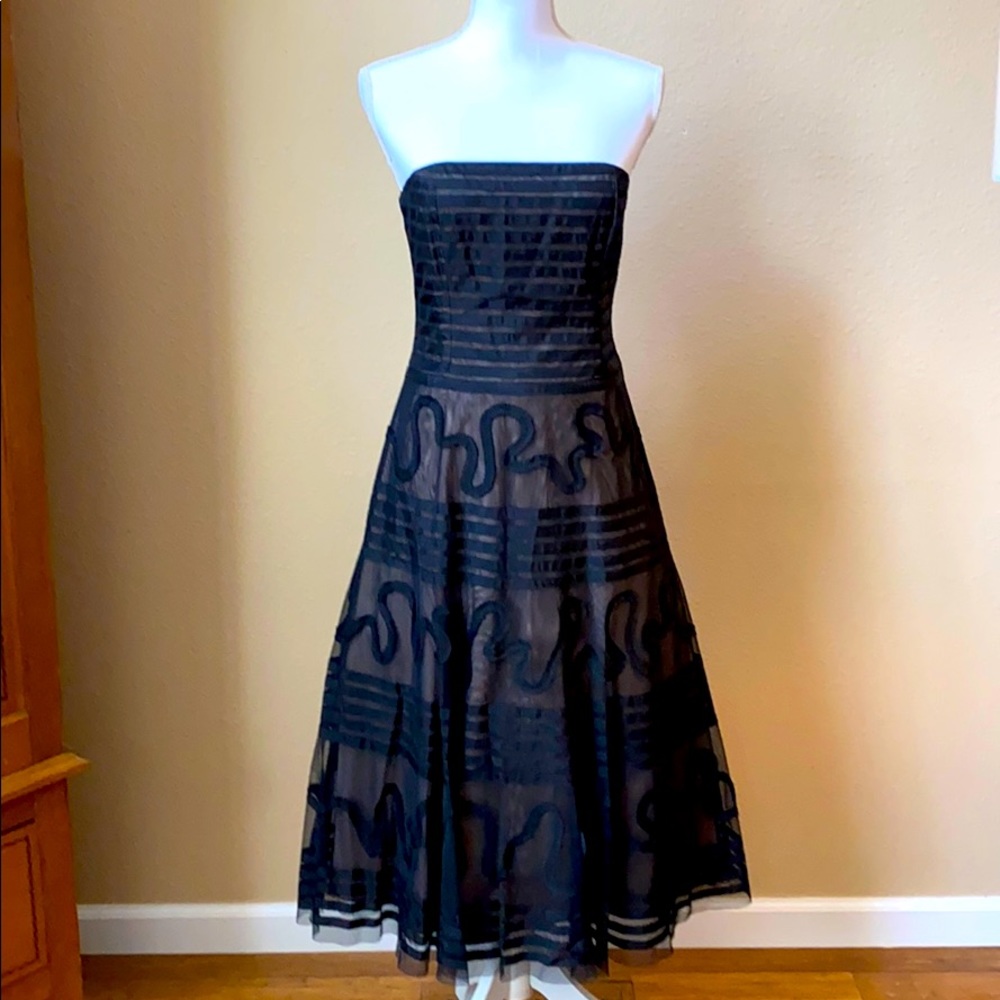 BCBGMaxazria black strapless